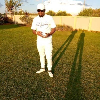 IkmItumeleng's profile picture. My looks