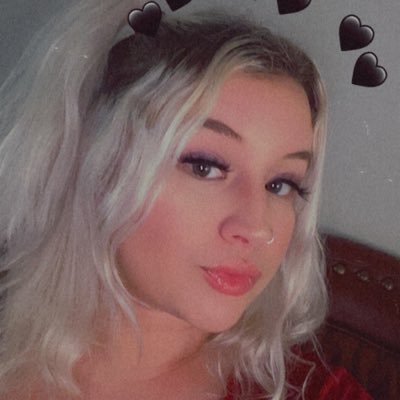 katiealexis_'s profile picture. she/her