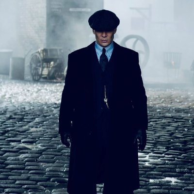 I post 5 '𝑷𝒆𝒂𝒌𝒚 𝑩𝒍𝒊𝒏𝒅𝒆𝒓𝒔' frames every 30 minutes; 5 fps // all images are property of @ThePeakyBlinder & not affiliated.