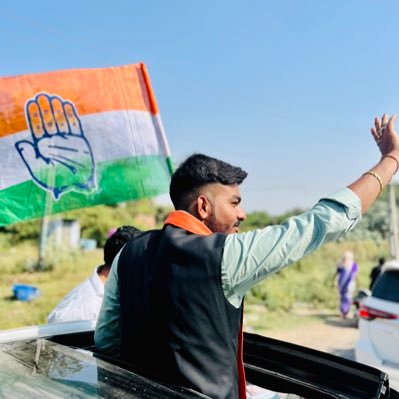 DakshNsui's profile picture. Senate member: gujrat university . general secretary @nsui @nsui @iyc                incharge of surat @nsui