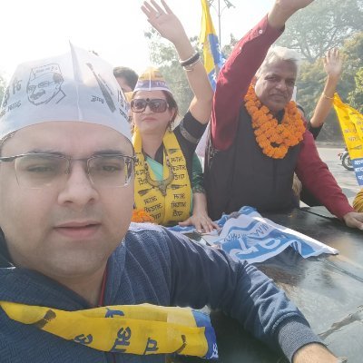 AAPtard certified, Friends Hotfan, Business Developer for 13 years, Upwork connoisseur, Agile Enthusiast, Food Pornographer, now serving as a husband & father.