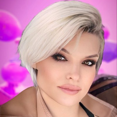 Creatingchaos13's profile picture. 