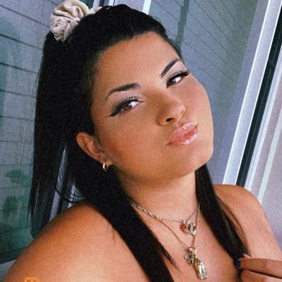 Gabbyyydunkin's profile picture. Valentina’s mama🫶🏻