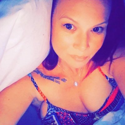 Long time suffer of CRPS and Dystonia Trying to live my best life to share and teach people more about the painful disorder