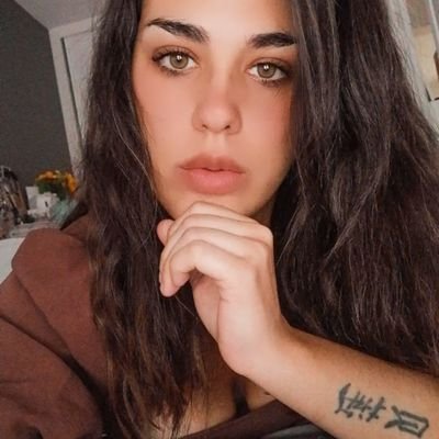 letdown23's profile picture. Que pasa motherfuckers?
A veces hater de la vida en general y otras no tanto...
La esperanza es lo último que se pierde o eso dicen las malas lenguas.