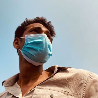 roshmon_'s profile picture. 