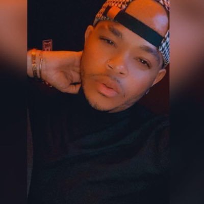 GoldenGlove29's profile picture. STAY WILD.