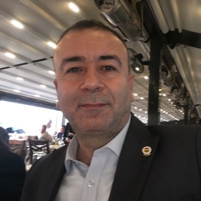 Bu Sevda Bitmez. Boyutsuz bir sevda bu. Zamanı yok mekanı yok sonu ne olur diye hesabı yok. Fenerbahçe SK Genel Kurul Üyesi. @fbderaliaga YK Üyesi.