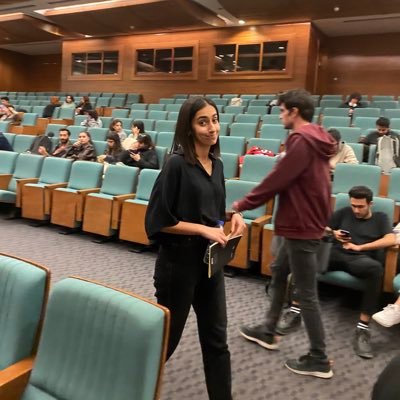 edathebird's profile picture. 