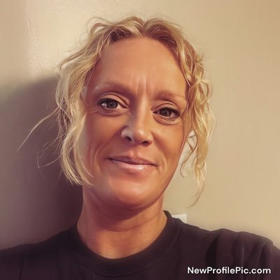 MrsBrown0917's profile picture. I love my husband, my kids and my baby girls 🐶🐶 (Sapphire & Jade)