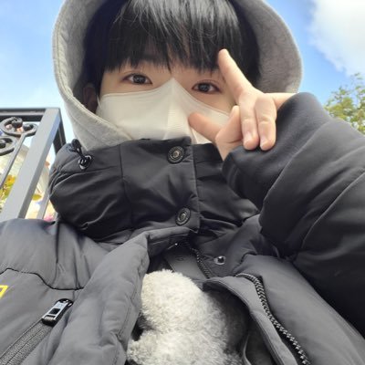 Ravenclaw girl💙 - fan account for triple kim aka🐰 🐨 🐥 + one choi 🍒 -