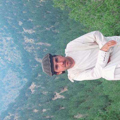 ژبه په چوپتیـــا 🤫
خبرے په رښتیا 🙂
عقل په فکـــــــر 🫣
زړه پــــــه ذکـــر 📿
مخ په عبــــــادت 🤲
او انسان په اخلاقو ښایسته خکارے🌸🌺