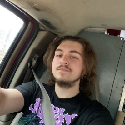 IdontKn99460522's profile picture. I am a god of rust and old dodge trucks