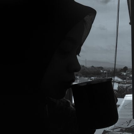 fee_acn's profile picture. Don't be tired to be good.🙃