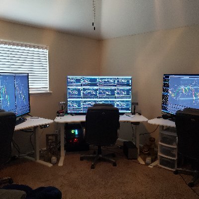 millsnovelty's profile picture. 