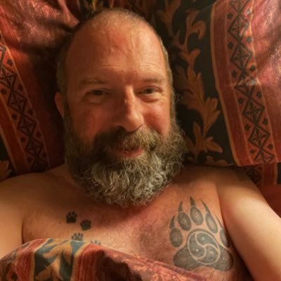 Neurodivergent 51 yr old sub Bear 100% Bottom loves hairy daddies of all sizes and shapes.