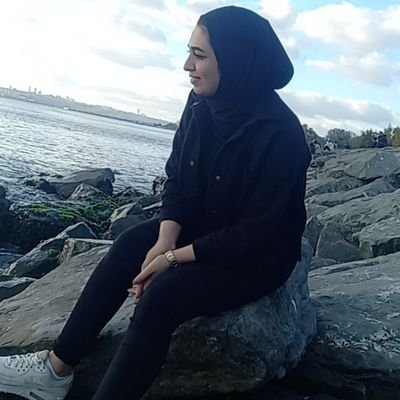 IssaFatma8's profile picture. 