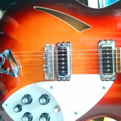 Fav. ART-SCHOOL、ACIDMAN、THEE MICHELLE GUN ELEPHANT、ブルーアーカイブ。隔週火曜に弾いてみた動画を上げてます。
SoundCloud https://t.co/hi6OGYBKKK