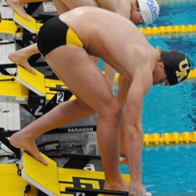 Upper Arlington Swimming and Water Polo UAHS ‘24