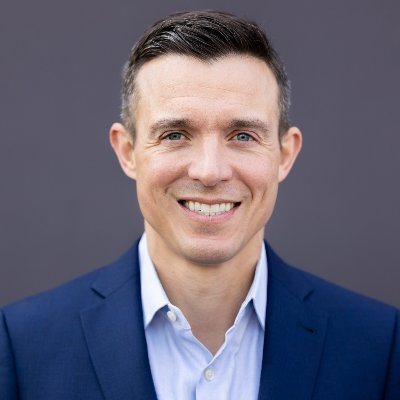Legal dude; fledgling founder; rare investor
