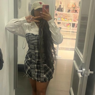 dailydoseofbevv's profile picture. 