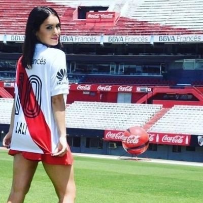 poopkulture's profile picture. shaki fan dj lalera fashionista e insoportable