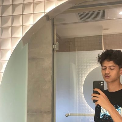 Full0fH4te's profile picture. 