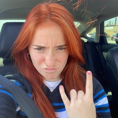 hannahhk22's profile picture. 