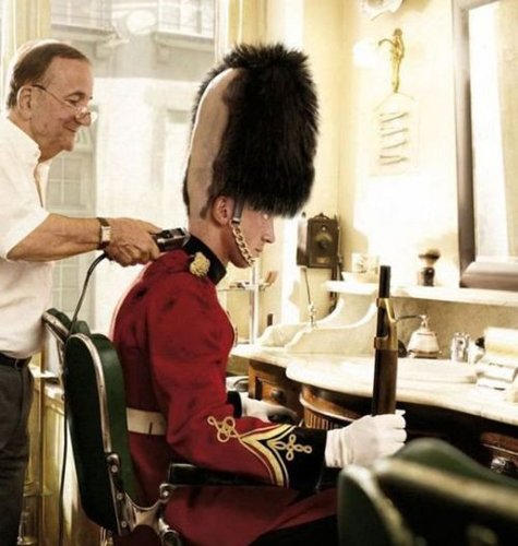 akevinonearth's profile picture. 