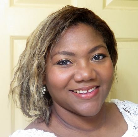 Trinimoi's profile picture. Trini and world citizen into photography,  improving myself, making others feel beautiful and helping my family live their best life.