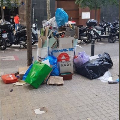 #mierdalona #merdalona #Barcelona #Shithole
#BarcelonaGuanyaVida per les rates
https://t.co/nP5xr3jyOG
https://t.co/2nu0egvJBW