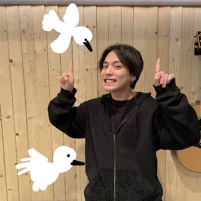 yuuri_ho_omi's profile picture. 🧡@yuuri_official🧡優里くんの歌と笑顔と手がだいすき💓済→夏音.オンライン3.壱3.ジャイガ.ロッキン.100万人5.FC.レッドブル.弐7.FC.200万人2.アリーナ.武道館.アジア✨無言フォロー🙇‍♀️🙇‍♀️気軽に絡んでね🥰🧡next→ #ゆーりんちギター部🎸