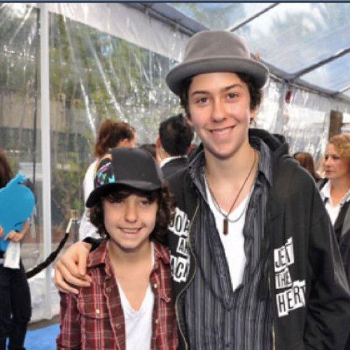 IJustFake's profile picture. Maybe theres a Reason Were Alive