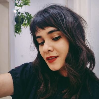 julianepprestes's profile picture. 30 | mãe do Otto | advogada cansada | ariana braba | casada com um biólogo | emo desde 2007 | toco uns instrumentos | doida das plantas 🌿