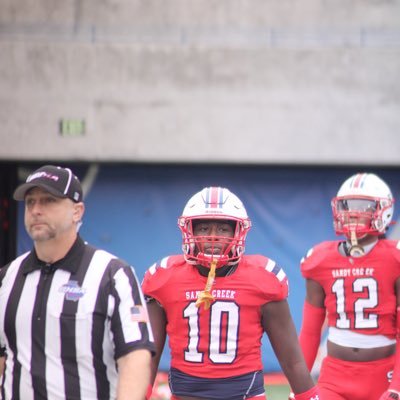 Sandy Creek High | '23 | | # 10 | 6'0 - 215 | LB | 2nd Team All-Region, Defense captain | All-State (HM) |3A State Champion | Jkreid313@gmail.com |