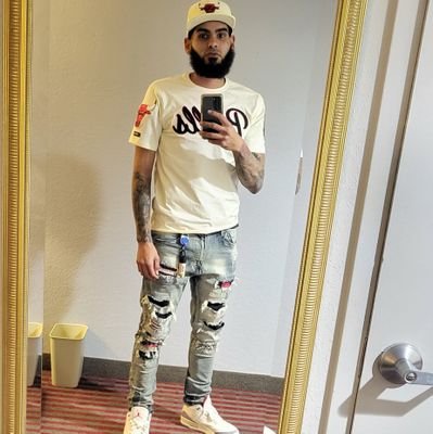 Dashua10's profile picture. 