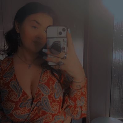 zooeella_'s profile picture. ✨emo cowgirl in a big city✨