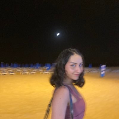 chaaninemayaa's profile picture. 🇱🇧