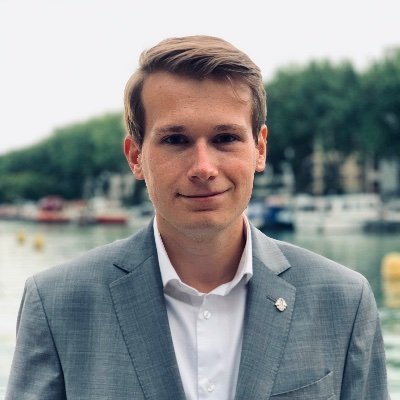 Militant 🇫🇷 et engagé 🦁. Du côté des entrepreneurs 🚀 ! En cabinet d'EC et de CAC. Entre alsacien 🥨 et parisien.