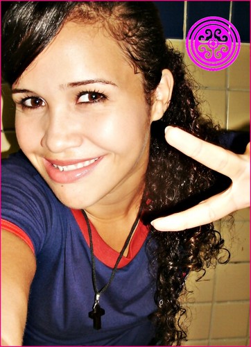 ♫ Eu vi o amor Ele nunca me deixou,Levo os meus joelhos ao chão! ❥