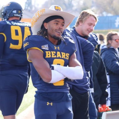 @UNC_BearsFB DB.📍I live on an Island🏝All Glory to God.