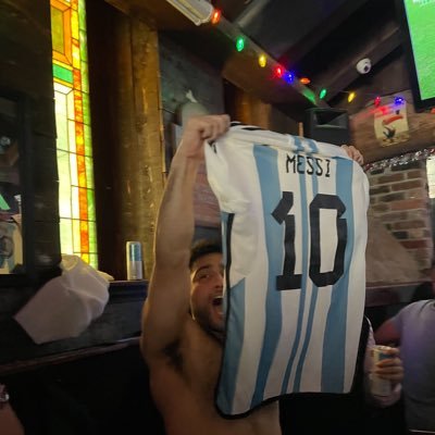 FrankTheTank_53's profile picture. Si quieres cambio verdadero, pues camina distinto