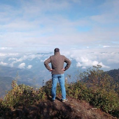 Parietalcell's profile picture. Living a dream | Happy go Lucky | A click here & a click there | Sniffing & growling around... Thanks for checking in 😉