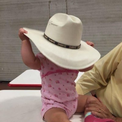 jucanabrefa's profile picture. "L'objet de la vie n'est pas de se trouver du coté de la majorité, mais d'éviter d'être du coté des imbéciles." Marc Aurèle