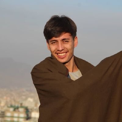 فرزند زحمت کش هزاره😍 اهل کتابم. خواستی حرف بزنی از رمانهای ناخوانده، غصههای قصه نشده، سفرهای نا رفته و از یاغیگریهایت حرف بزن