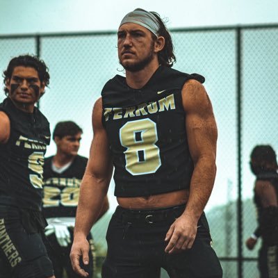 RB @ Ferrum College ‘25🎩 https://t.co/nq47x3W5dv
