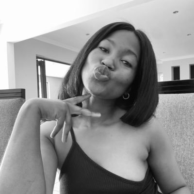 I’m a mud girl,raised a cow girl👩🏿🌾 |Ngwanana mahaeng|I enjoy killing chickens😊
I HAVE SEEEN THE GRACE OF GOD.