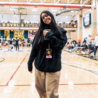 Freelance // Photo, Video, Social Media // Director of Social Media @JWHolidayGBB 📲