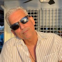 Luis A. Avilés 🇵🇷+🏳️🌈+✊= 💔🇵🇸 (@luis3aviles) 's Twitter Profile