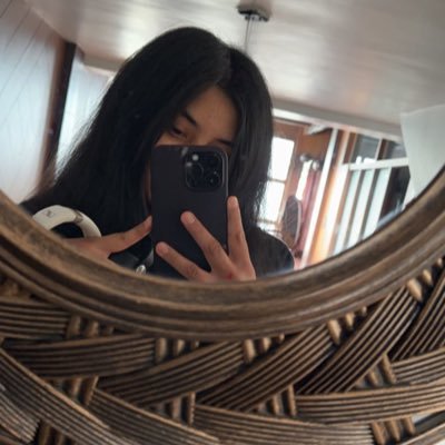 anapatni's profile picture. consider this the derailed version of the socratic's dialogue